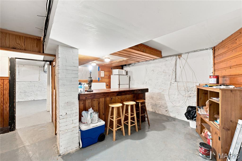 Lindell Add - Residential Income