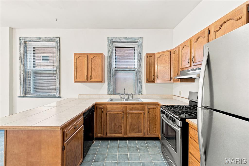 Lindell Add - Residential Income