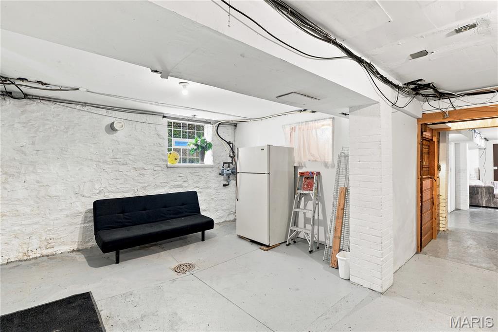 Lindell Add - Residential Income