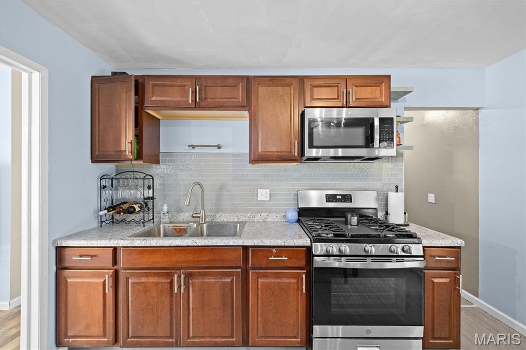 Meadowdale Heights 1st Add - Residential