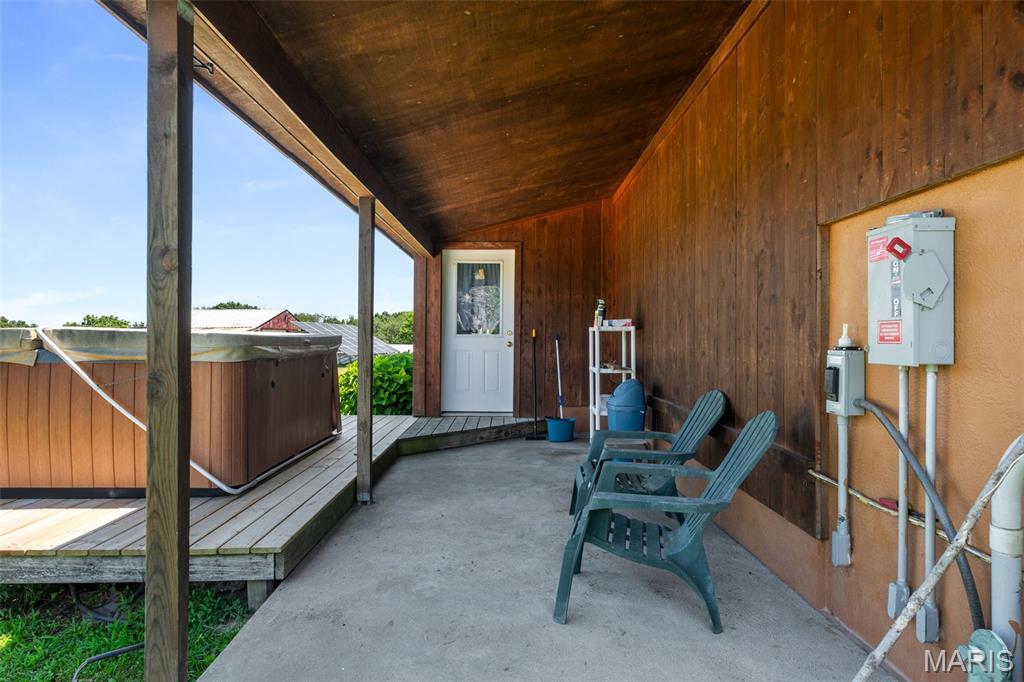 Whispering Winds - Residential