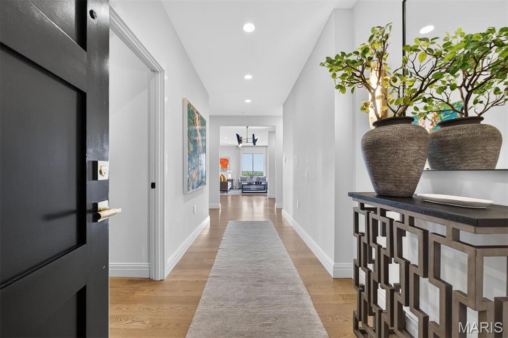 Eight- One- Six South Hanley Condominuim - Residential