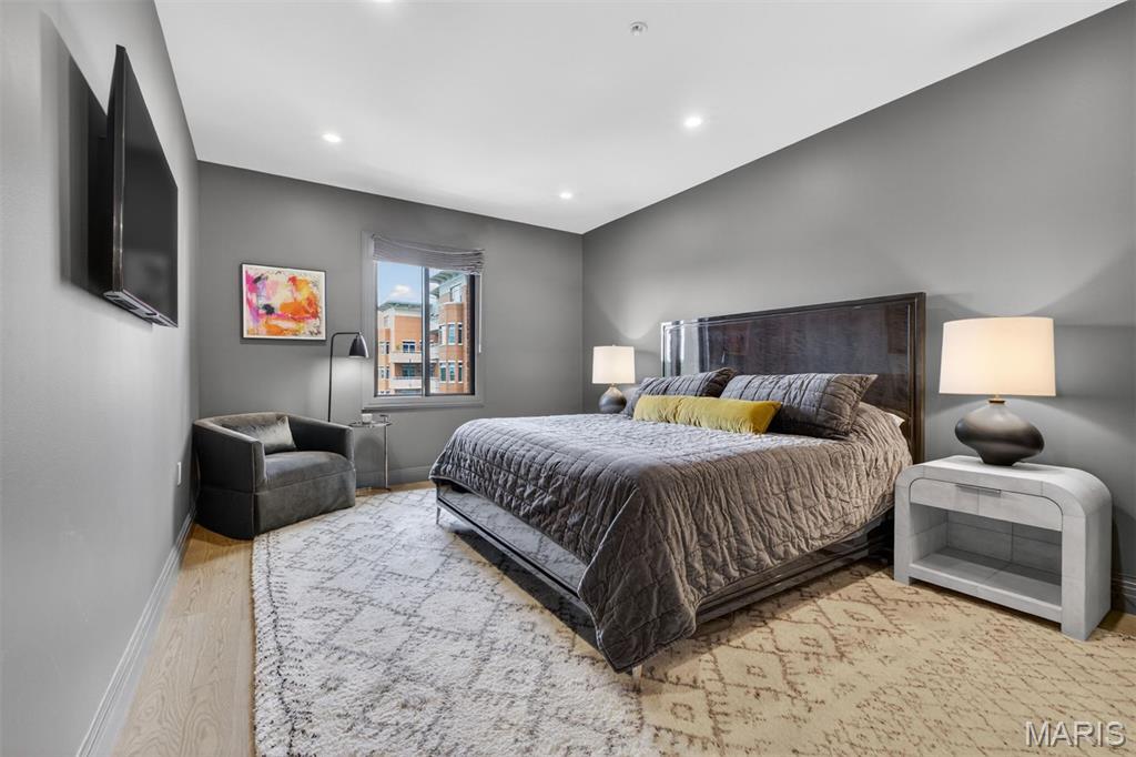 Eight- One- Six South Hanley Condominuim - Residential