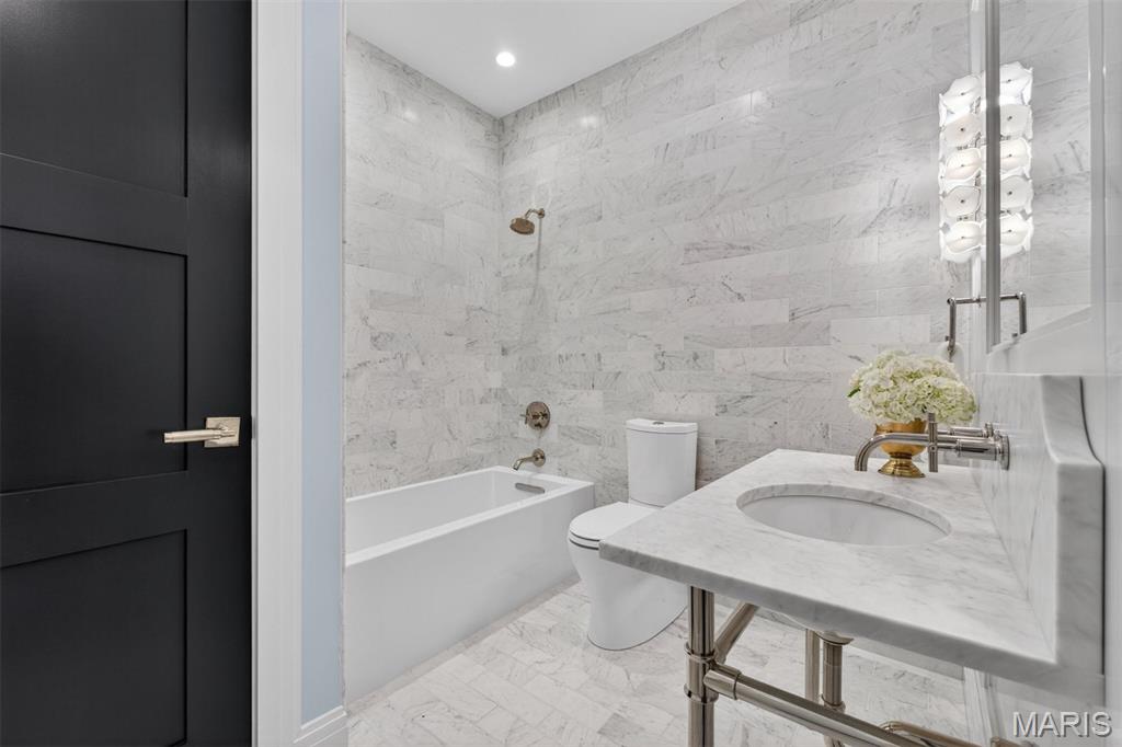 Eight- One- Six South Hanley Condominuim - Residential