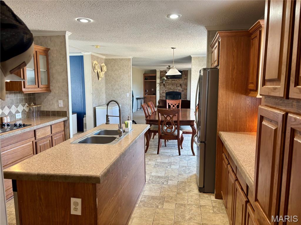 In Lt Henry Add - Residential