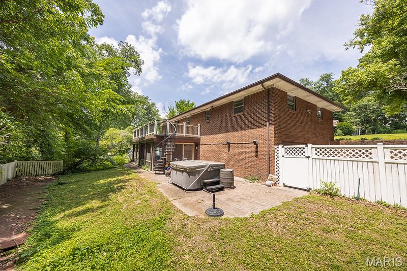 Pin Oak Court - Residential