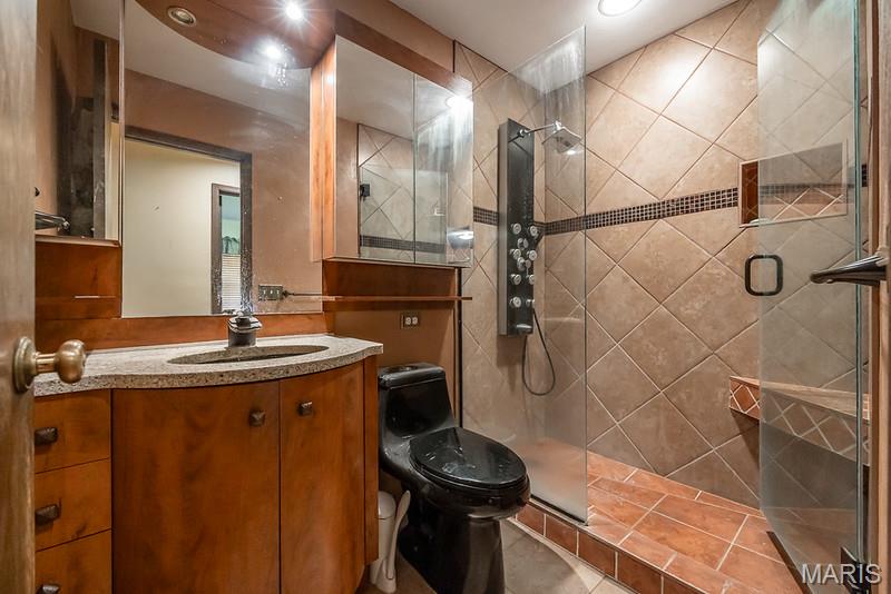 Pin Oak Court - Residential