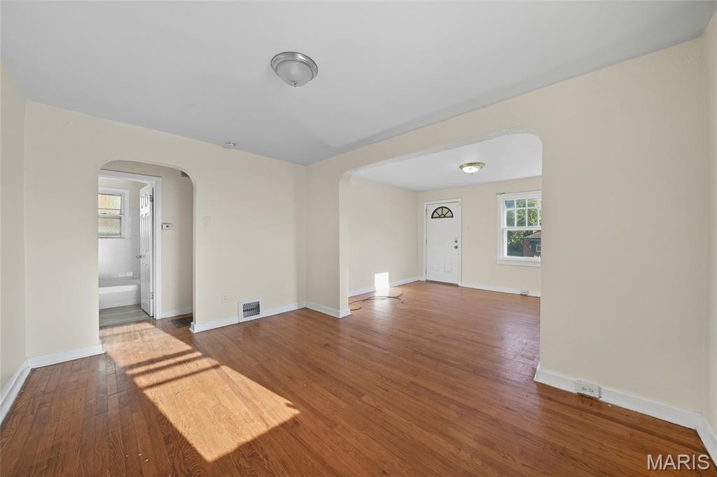 Belle Mead Place Resub Acre Lt 10 - Residential