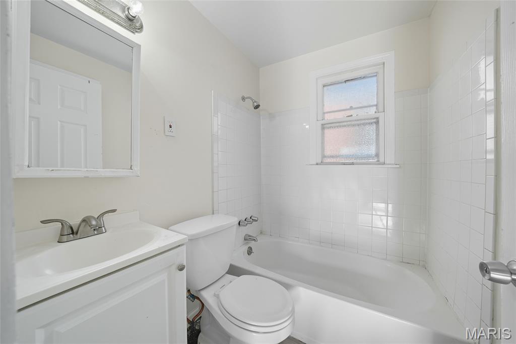 Belle Mead Place Resub Acre Lt 10 - Residential