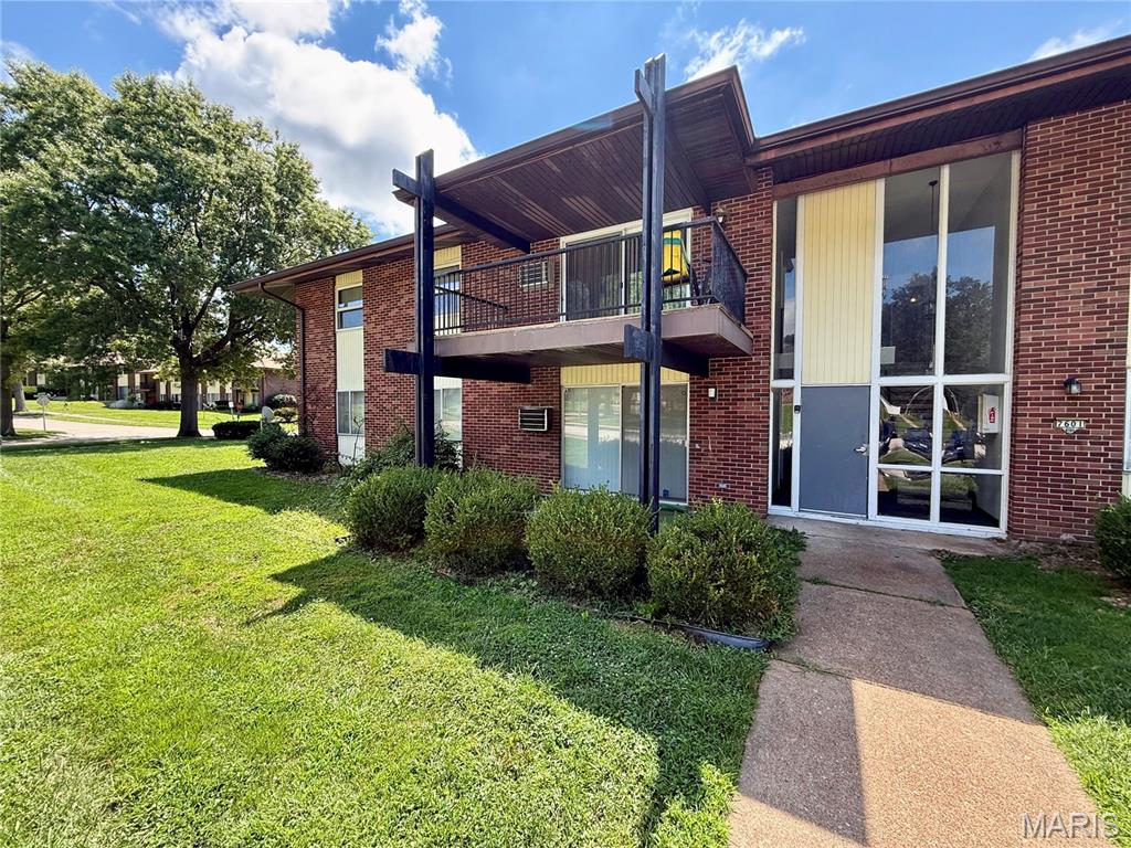 Hazelcrest Condo - Residential