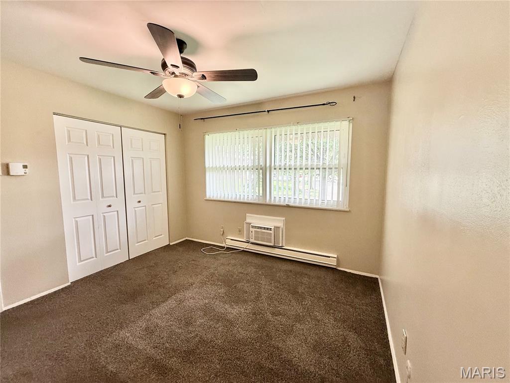 Hazelcrest Condo - Residential