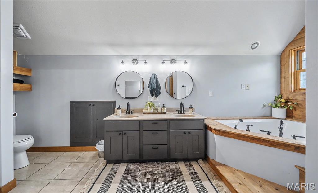 Not In A Subdivision - Residential