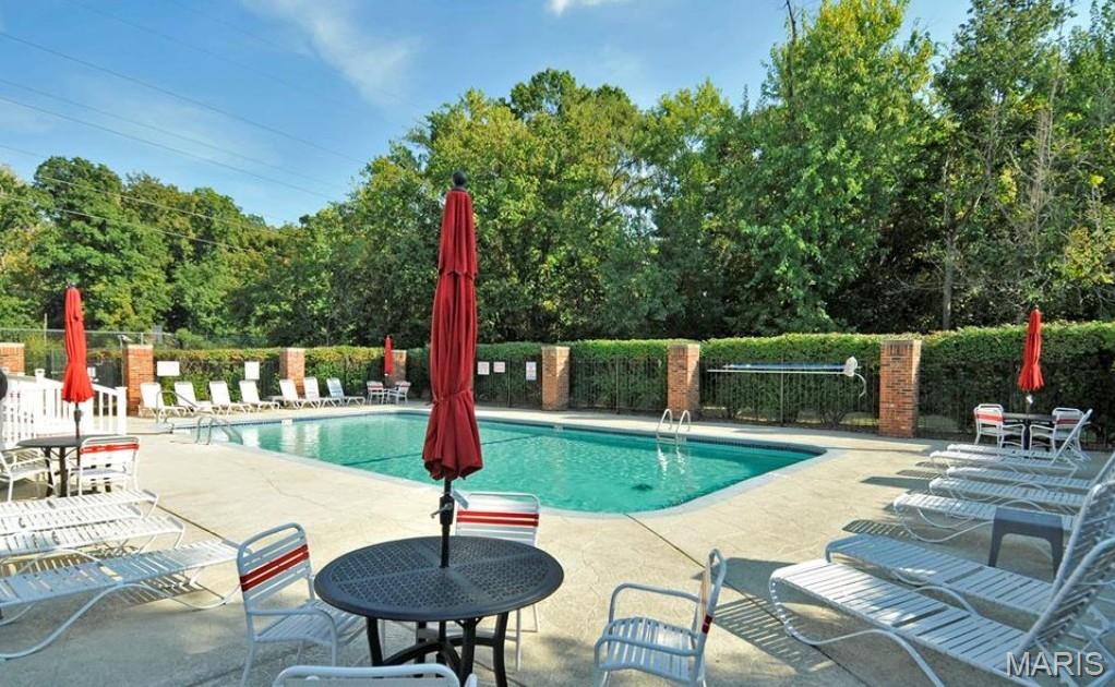 Hickory Sound Condo I Ph I - Residential