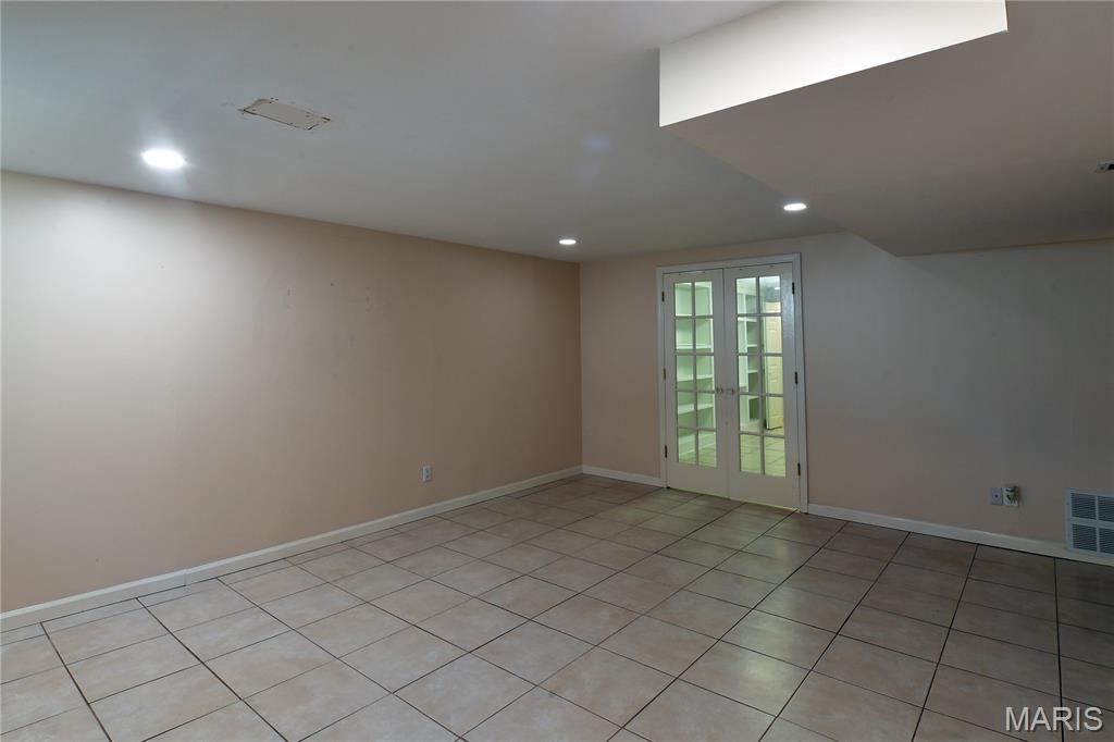 Villages Of Remington Oaks One - Residential Lease
