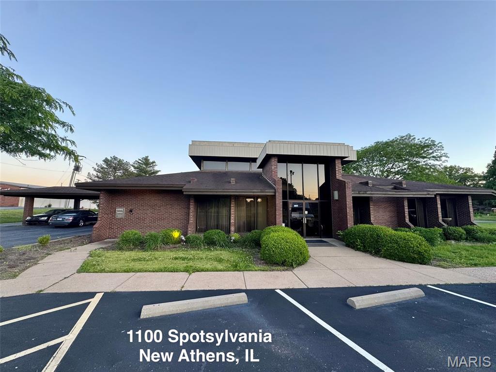 6,262 SF former bank building available for sale at 1100 Spotsylvania St in New Athens, IL. Priced at $550,000, this property sits on an approximately 4.60-acre commercial site with approximately 292 feet of frontage along Spotsylvania Street. The building and site offer strong redevelopment and repositioning potential for an owner-user, investor, office user, financial services user, medical/professional office, retail/service concept, or other commercial use. Buyer and buyer’s agent to verify all information, including zoning, permitted uses, building size, lot size, utilities, condition, taxes, and expenses.