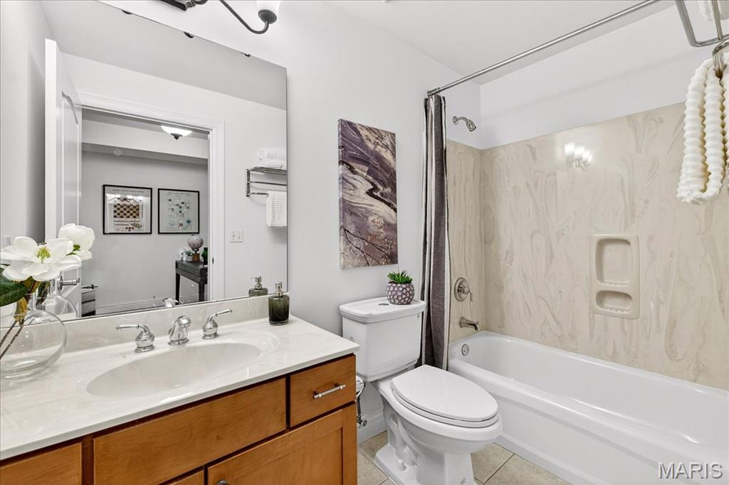Claymont Place Condo First - Residential