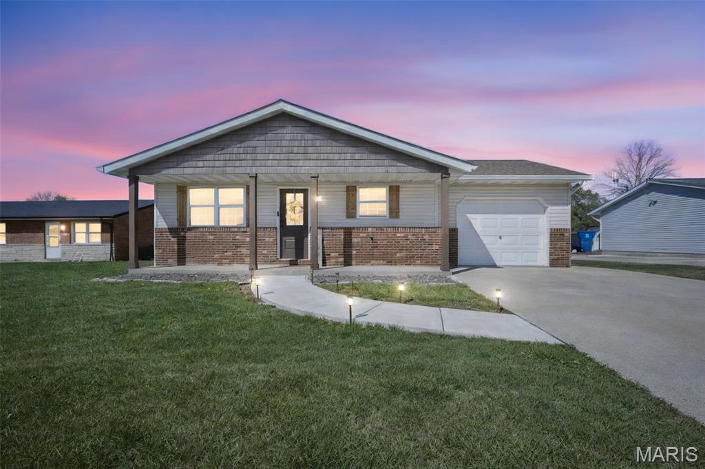 Welcome to this move in ready home where modern updates meet everyday functionality. The kitchen is designed for entertaining, featuring a large island, sleek countertops and stainless steel appliances, creating a space both stylish and practical. You’ll love the ease of main-floor laundry right off the garage. This 3-bedroom, 2-bath home offers a comfortable layout with a private primary suite featuring a beautifully tiled shower. Outside, enjoy the newly installed vinyl fencing, while inside you’ll appreciate the newer HVAC system with warranty, updated disposal, and newer washer and dryer. Located close to shopping, dining, and major highways, this move-in ready home also includes a $1,200 flooring and baseboard credit for added customization.