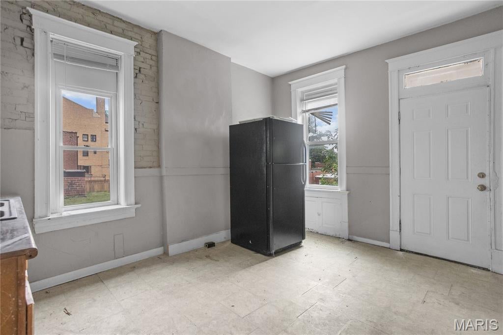 St Louis Commons Add - Residential Income