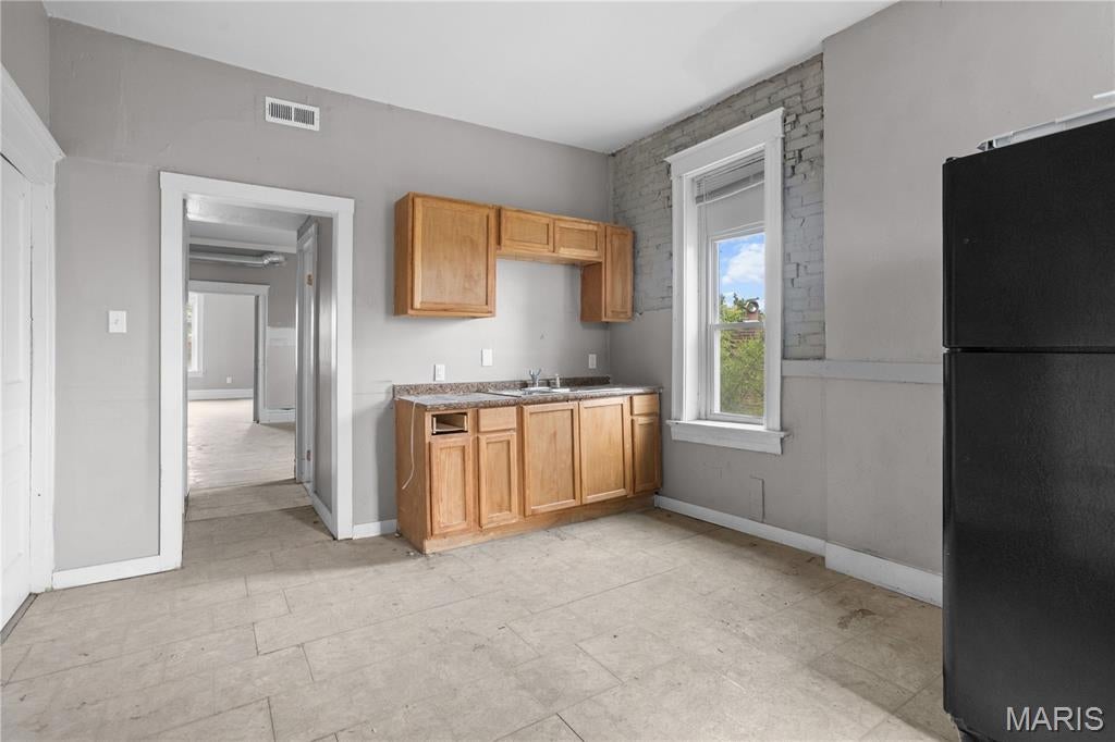 St Louis Commons Add - Residential Income