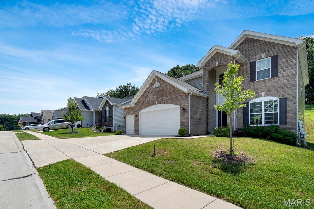 Arbors At Bridle Path - Residential