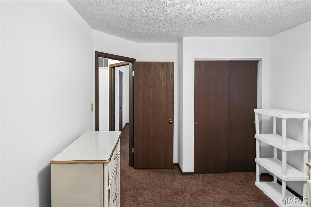 Meadowlake Acres 3rdadd - Residential
