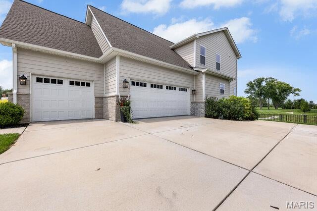 Bur Oaks - Residential