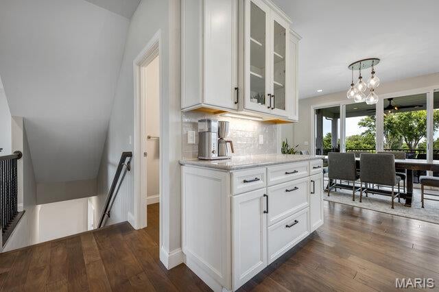Bur Oaks - Residential