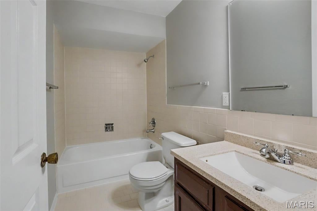 Pointe South 4 - Residential