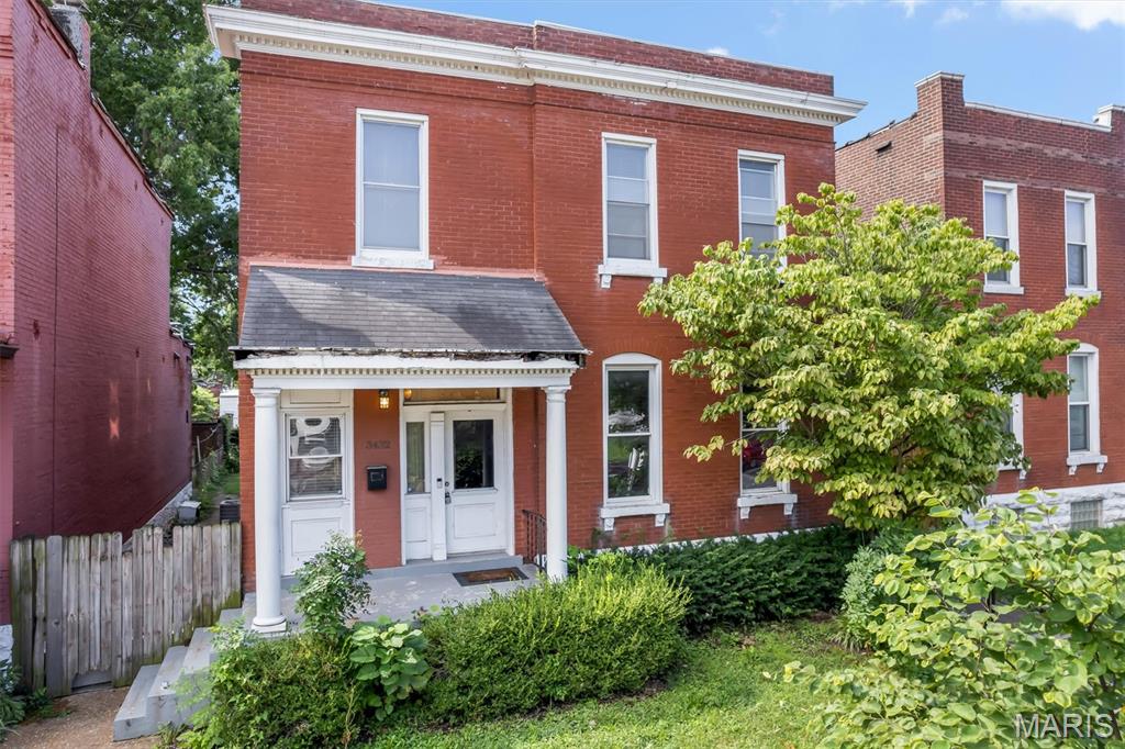 Welcome to 3432 Chippewa St, a spacious 5-bedroom, 2-bath, two-story brick home offering approximately 2,804 sq. ft. of above-grade living space and an abundance of room to make your own. Step inside to tall ceilings, substantial original-style millwork, an inviting staircase and generously sized rooms throughout.

The main level offers flexible living spaces, including an expansive living/dining area, an additional room ideal for an office, sitting room or other flex space, and a full bathroom. The kitchen features abundant cabinetry, tile flooring and a breakfast bar that opens to the adjoining living area.

Upstairs, you'll find multiple spacious bedrooms, convenient second-floor laundry and an updated full bathroom featuring a double vanity and tiled tub/shower surround. Decorative fireplaces, ceiling fans, large windows and updated flooring throughout much of the home add character and functionality.

Outside, the classic brick exterior is complemented by a covered front porch, rear deck and yard space. An unfinished basement provides substantial additional storage. The home offers an appealing combination of size, character and opportunity for further improvement.

Conveniently located in South City near South Grand and Cherokee Street, with nearby parks, shopping, dining and public transportation. If you've been looking for a substantial St. Louis home with plenty of space and the opportunity to add your own finishing touches, 3432 Chippewa is well worth a look.