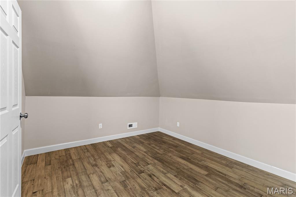 Ryan & McNultys - Residential