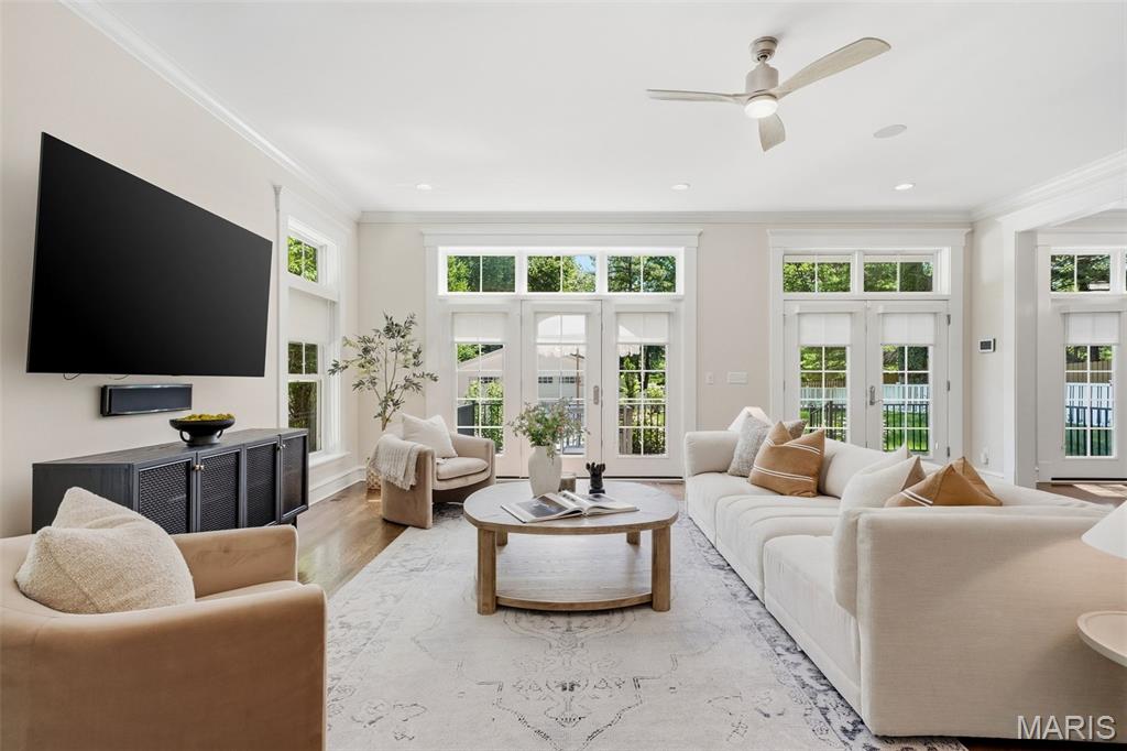 Oak Terrace - Residential