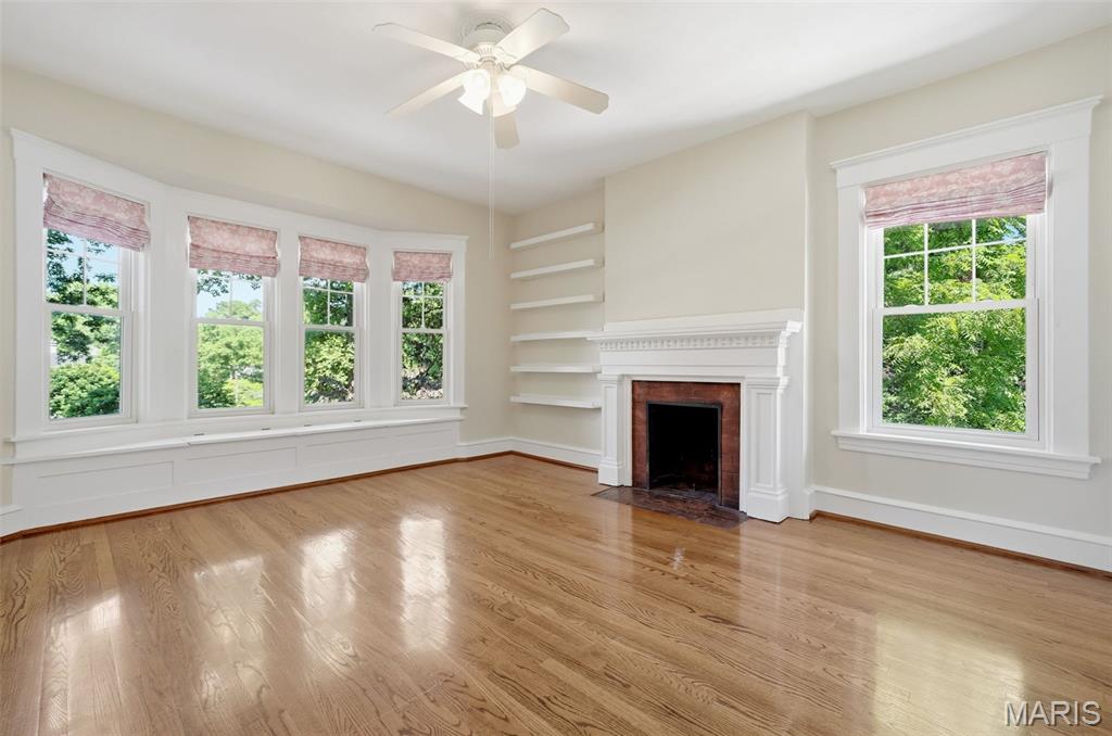 Oak Terrace - Residential
