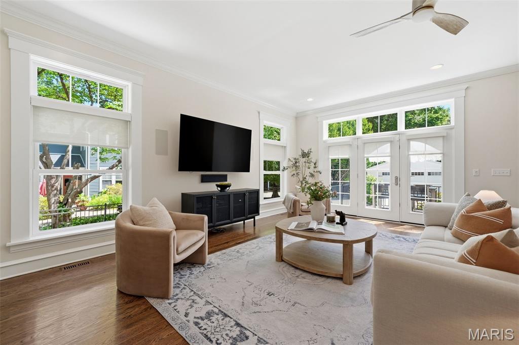 Oak Terrace - Residential