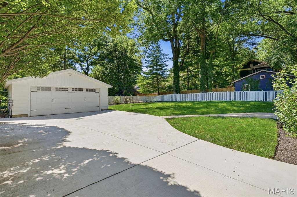 Oak Terrace - Residential