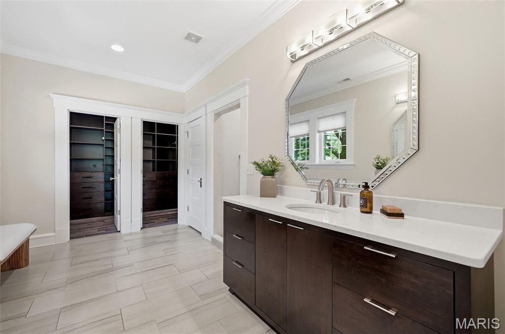 Oak Terrace - Residential