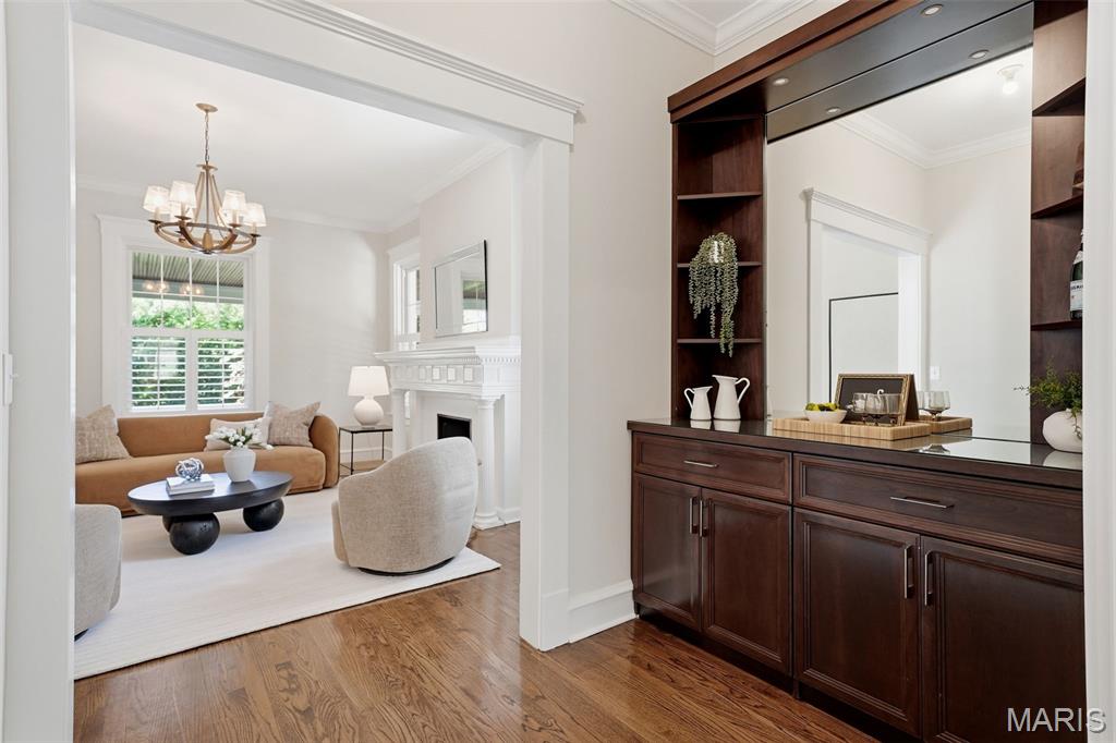 Oak Terrace - Residential