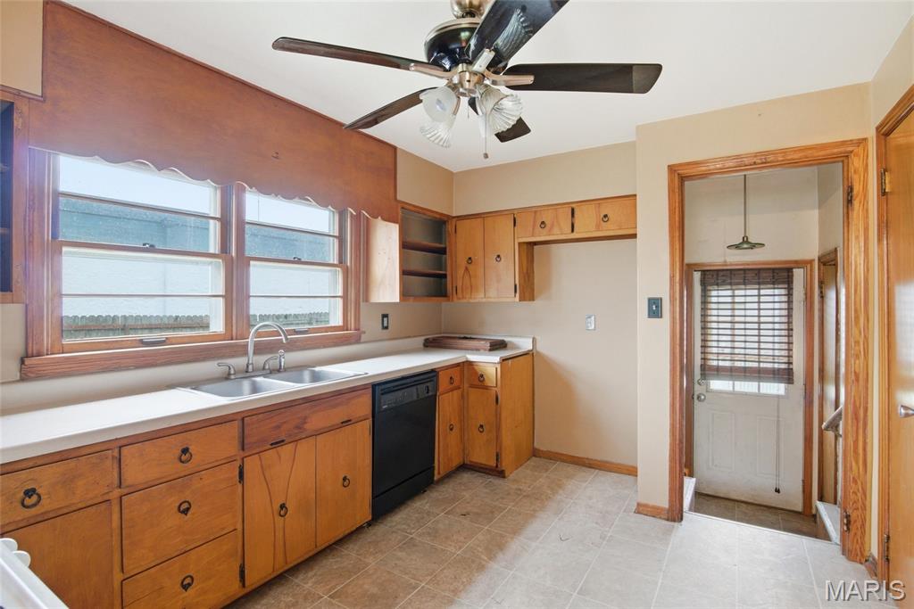 Travis Place - Commercial Sale