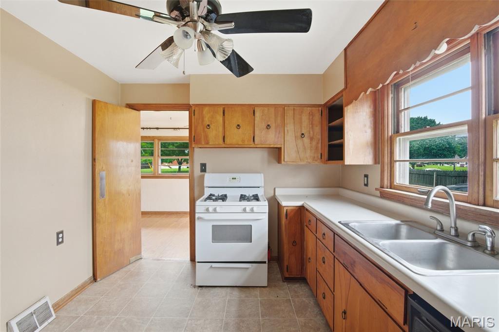 Travis Place - Commercial Sale