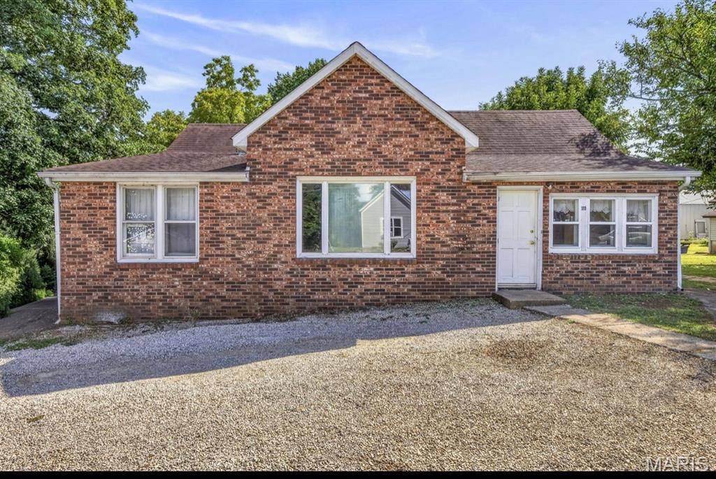 Welcome to 111 Watts St. in Park Hills, Missouri! This inviting home offers comfortable living in a convenient location with plenty of potential to make it your own. Featuring a functional layout, spacious living areas, and a desirable residential setting, this property is ready for its next chapter.

Enjoy being close to local shopping, dining, schools, parks, and other amenities while still having the comfort of a neighborhood setting. Whether you’re looking for a place to call home or an investment opportunity, 111 Watts St. is worth a look!