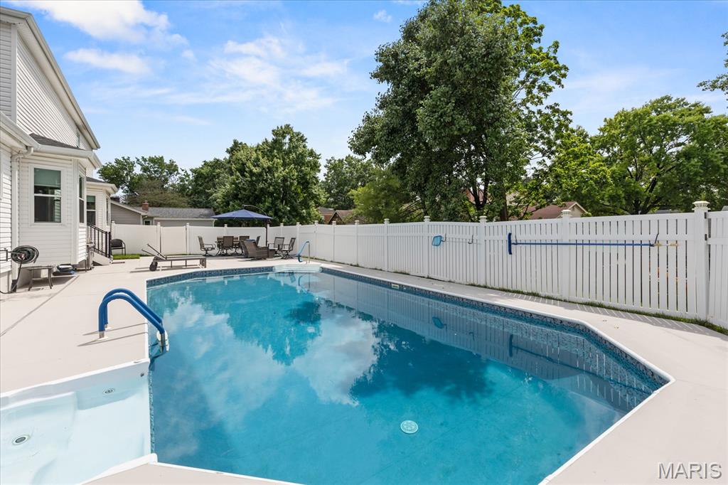 Clarkson Woods 5 - Residential