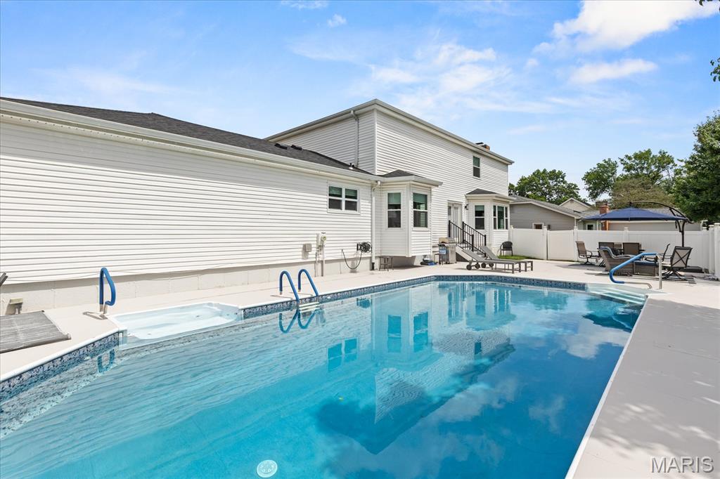 Clarkson Woods 5 - Residential