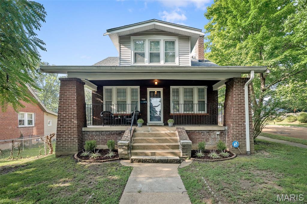 Welcome home to this beautifully remodeled, well-maintained, 2 bedroom, 1 bathroom spacious home in the desirable W L Musick neighborhood. Remodeled to retain historic charm with a modern touch. 1400 square feet of living space and a fenced-in yard! Centrally located with great neighbors!

The large covered porch on the front of the home is perfect for relaxing during cool summer nights. You'll feel at home from the moment you walk in. The open floor plan and ample windows create a welcoming atmosphere, and the layout is perfect for entertaining! The spacious great room features a decorative fireplace. The kitchen features stainless steel appliances, gorgeous Cambria quartz countertops, and plenty of storage. Upstairs, you'll find the remodeled bathroom, and two large bedrooms with two walk-in closets a piece! A large, fully fenced backyard completes this home and makes it the total package! 

Many updates! Updates include: Bathroom remodel (2023), Kitchen remodel (2023), New roof with 25 year workmanship warranty (2023), New PVC plumbing stack (2024), Converted pipes from galvanized to PVC (2024), main line hydrojetted (2024), 10 feet of sewer lateral pipe replaced (2024), and updated landscaping (2026).

Showings start Wednesday 7/22/2026 at noon. Open house Saturday July 25th from 12pm to 2 pm.
