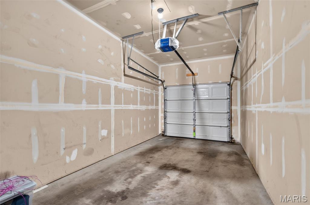 Royal Pines Condo Twelfth - Residential