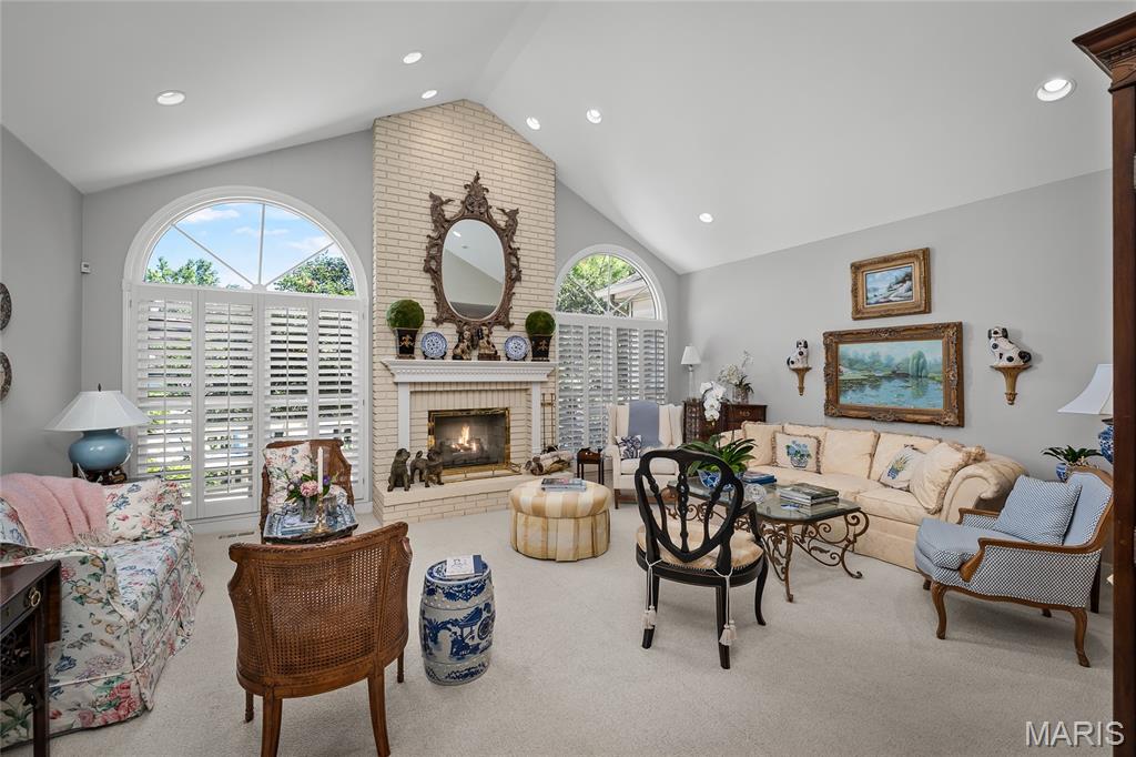 Oaktree Estates Condo Xviii - Residential