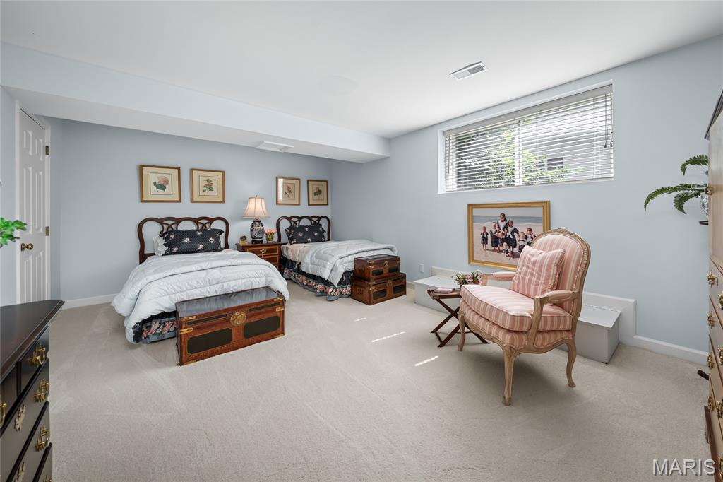 Oaktree Estates Condo Xviii - Residential