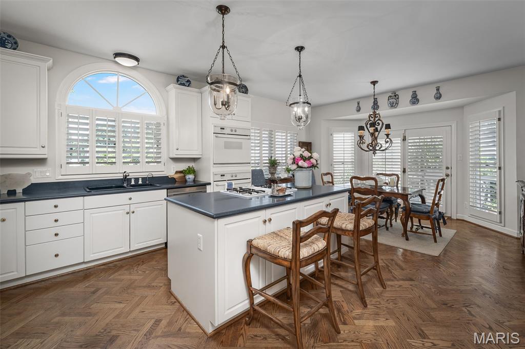 Oaktree Estates Condo Xviii - Residential