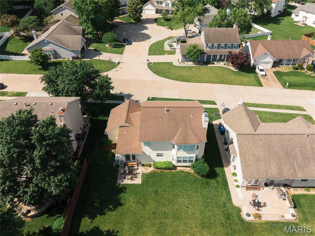 Country Crossing Manor - Residential