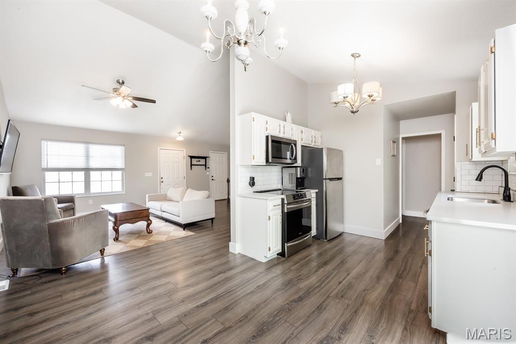 Bay Hill Village Ph 02 - Residential