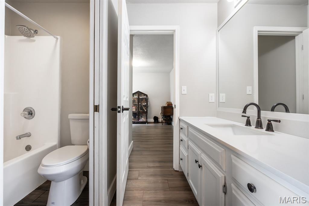 Bay Hill Village Ph 02 - Residential