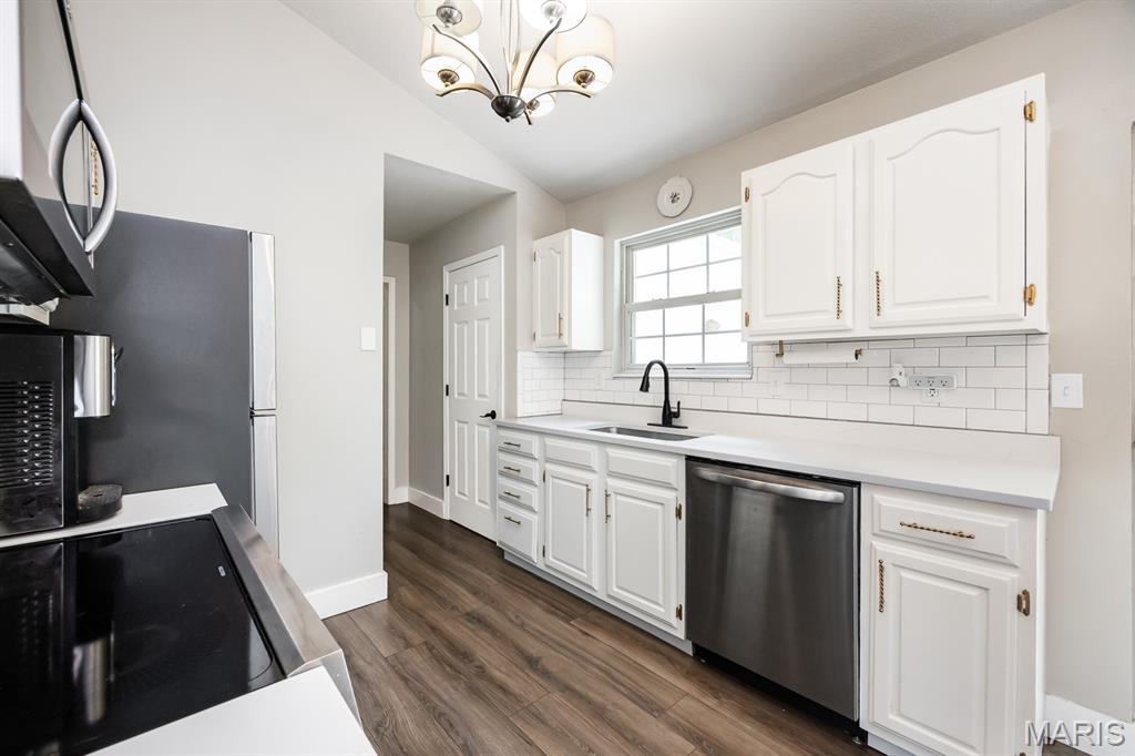 Bay Hill Village Ph 02 - Residential